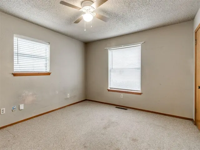 Photo 7 — 2109 Castle Rock, Edmond, OK 73003