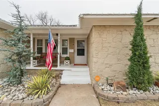 Sold home at 1707 Oxford Way