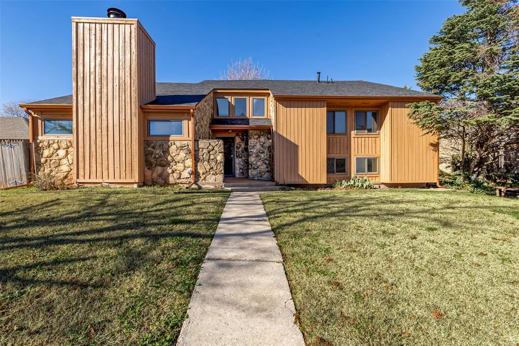 Photo 2 — 13517 Inverness Avenue, Oklahoma City, OK 73120