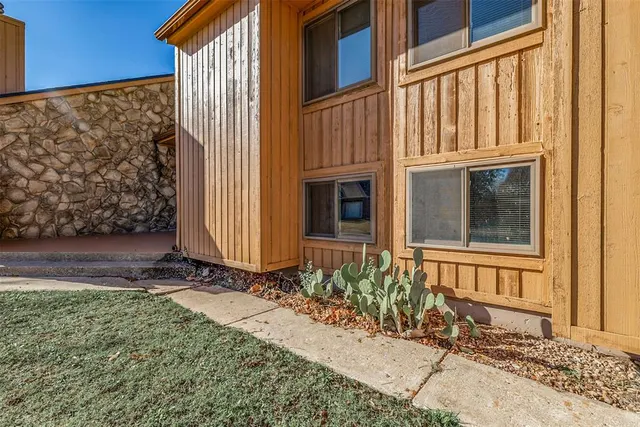 Photo 4 — 13517 Inverness Avenue, Oklahoma City, OK 73120