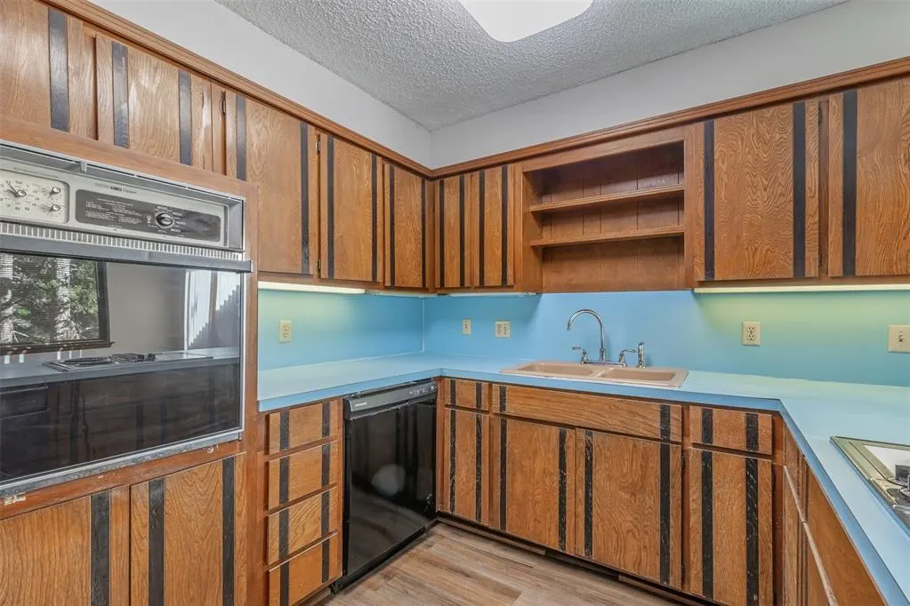 Photo 16 — 13517 Inverness Avenue, Oklahoma City, OK 73120