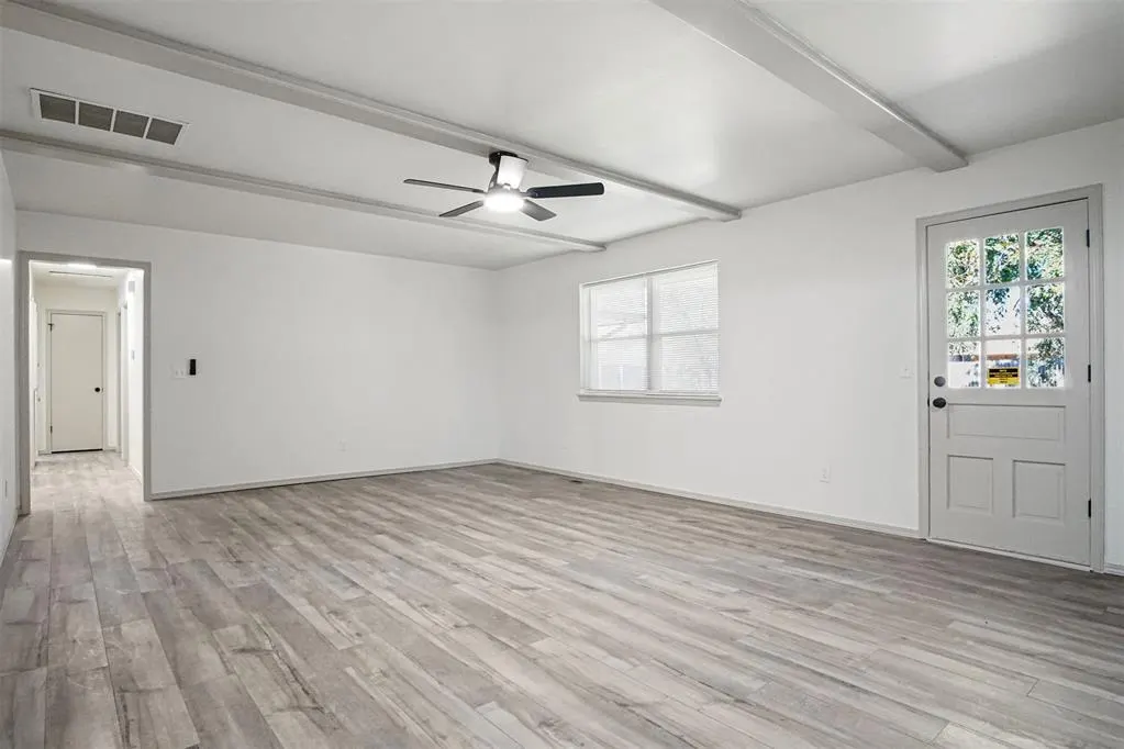 Photo 16 — 6301 NW 31st Street, Bethany, OK 73008