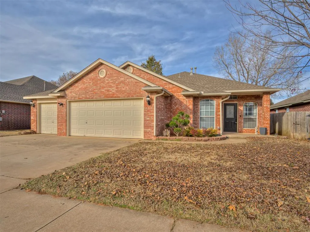 Front exterior — 1909 Fair Meadow Drive, Edmond, OK 73003
