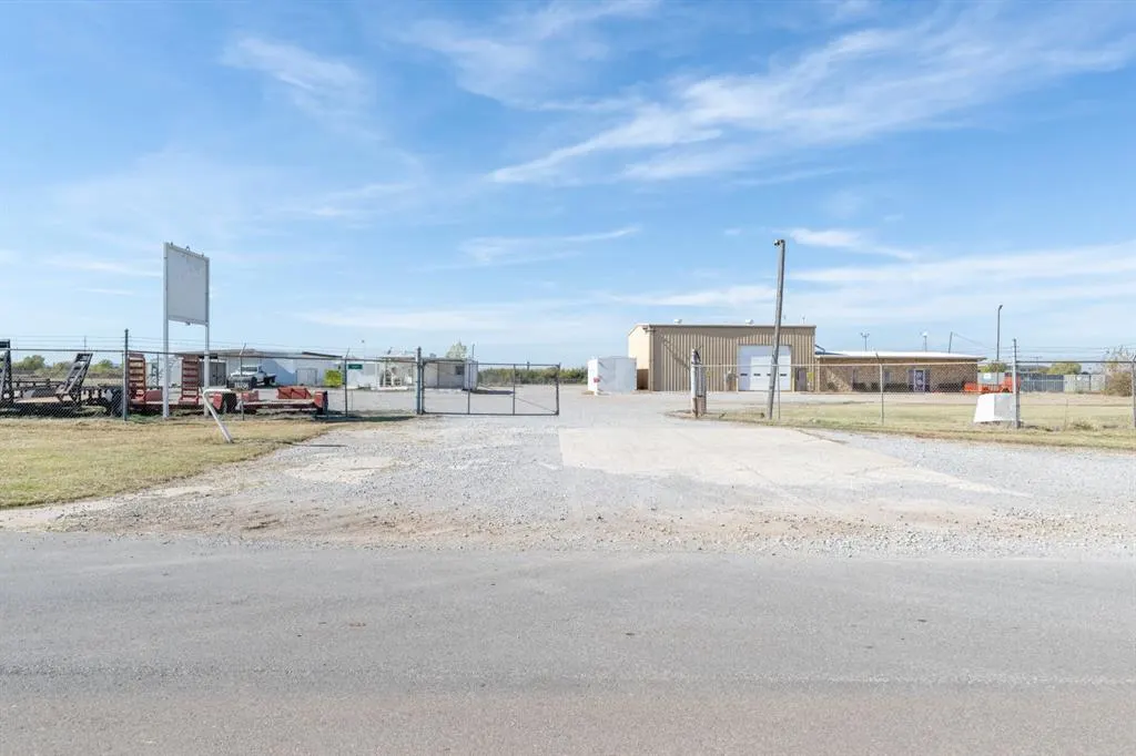 Front exterior — 4901 S Rockwell Avenue, Oklahoma City, OK 73179