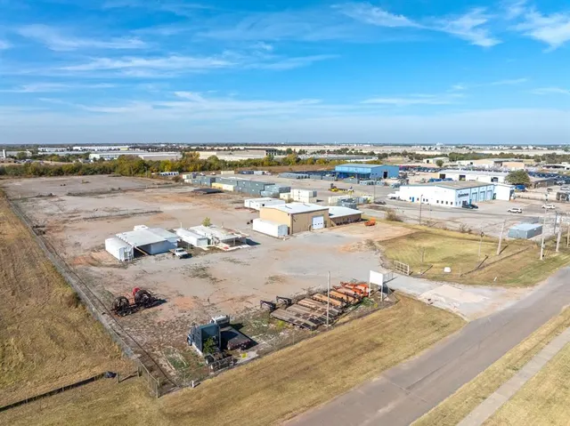 Photo 4 — 4901 S Rockwell Avenue, Oklahoma City, OK 73179