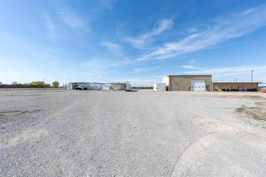 Photo 6 — 4901 S Rockwell Avenue, Oklahoma City, OK 73179