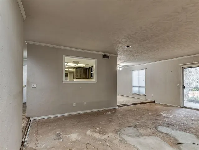 Photo 8 — 6000 N Pennsylvania Avenue 1, Oklahoma City, OK 73112