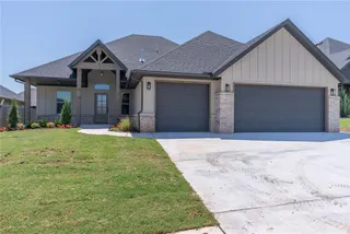 Sold home at 9216 SW 42nd Street