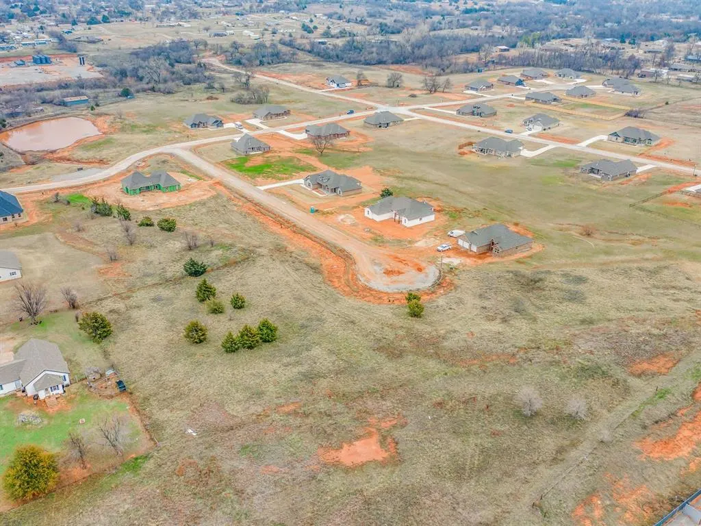 Photo 2 — 2316 Baker Street, Blanchard, OK 73010