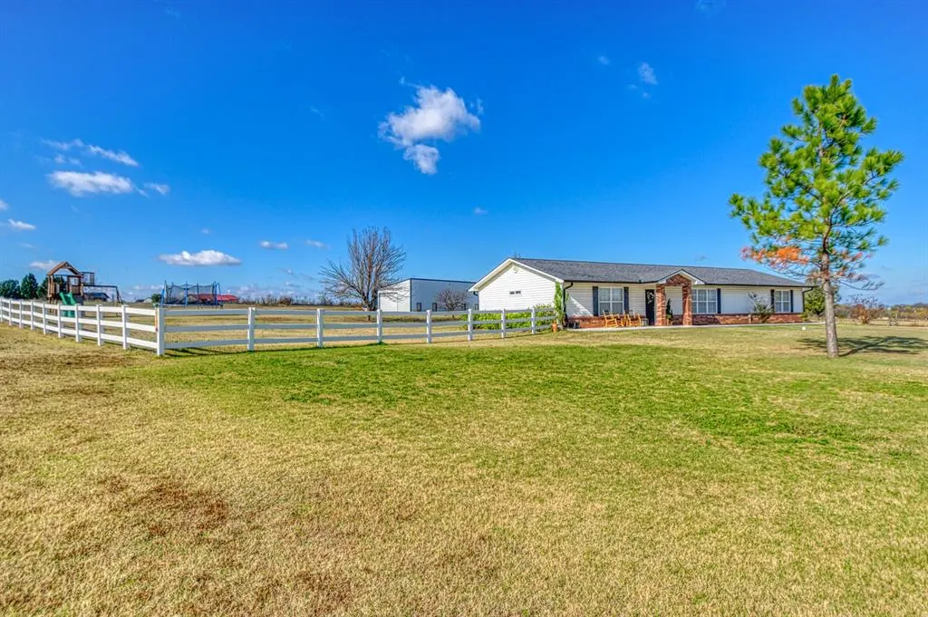 Photo 4 — 15553 Rockwood Avenue, Wayne, OK 73095