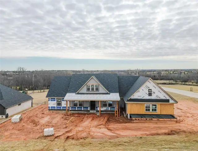Photo 2 — 1199 Wolf Creek Drive, Blanchard, OK 73010