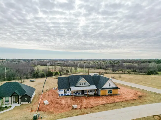 Photo 3 — 1199 Wolf Creek Drive, Blanchard, OK 73010