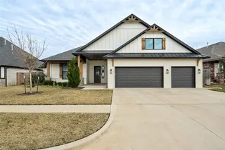 Sold home at 14800 Frankston Drive