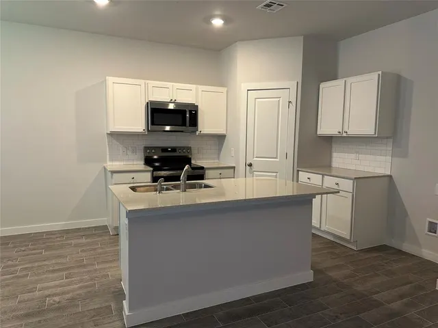 Photo 3 — 16930 Lantana Loop, Newalla, OK 74857