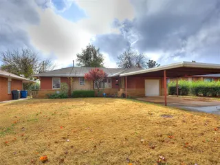 Sold home at 116 W Jarman Drive