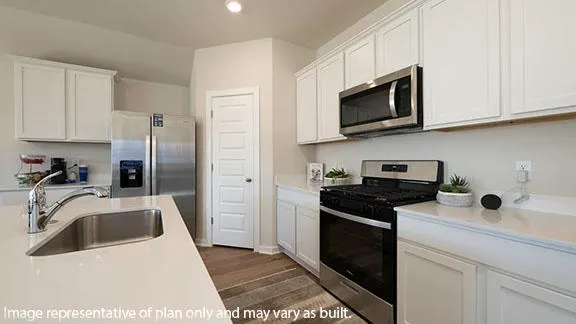 Photo 4 — 925 S Bear Lane, Mustang, OK 73064