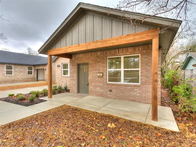 Photo 2 — 2120 NE 14th Street, Oklahoma City, OK 73117