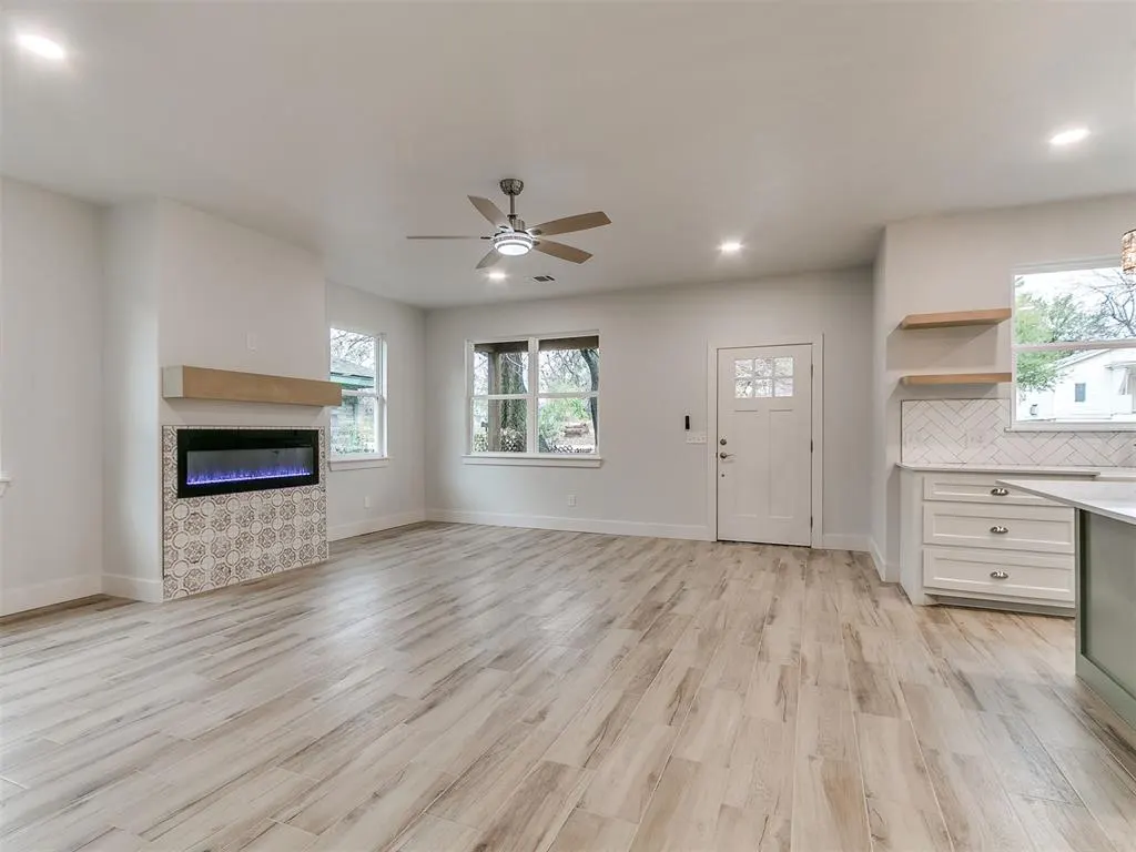 Photo 6 — 2120 NE 14th Street, Oklahoma City, OK 73117
