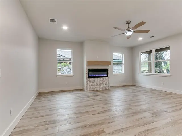 Photo 7 — 2120 NE 14th Street, Oklahoma City, OK 73117