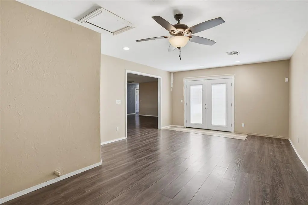 Photo 14 — 115 Coral Ave Avenue, Elk City, OK 73644
