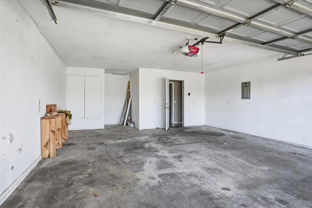 Photo 23 — 115 Coral Ave Avenue, Elk City, OK 73644