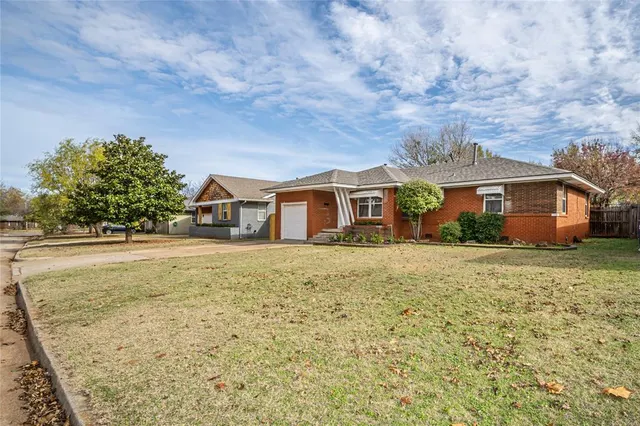 Front exterior — 10504 Whitehaven Road, Oklahoma City, OK 73120