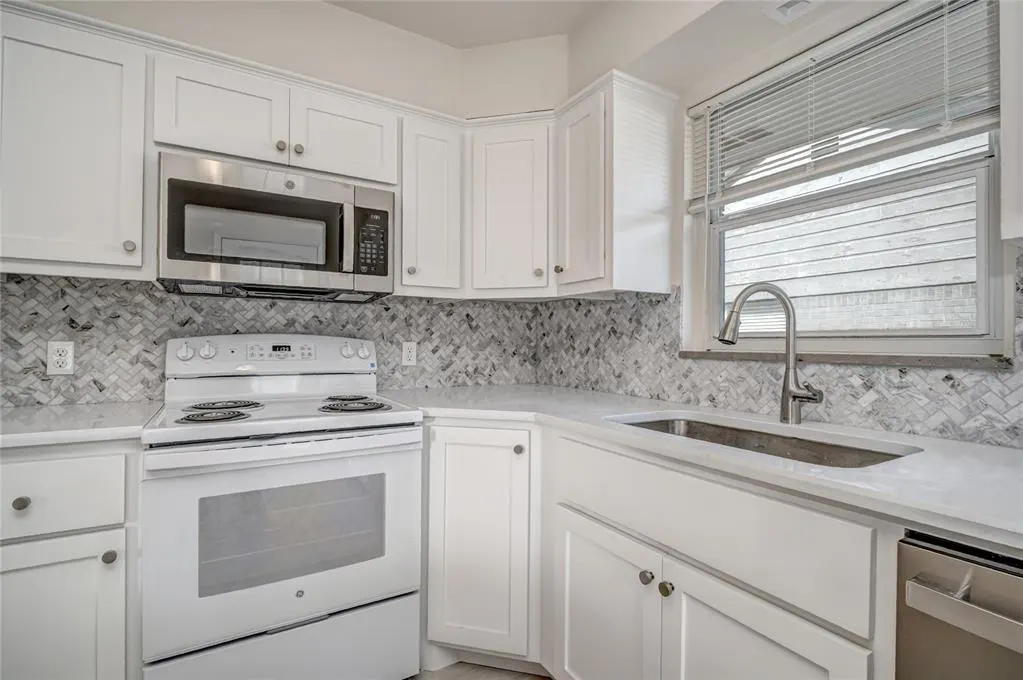 Photo 8 — 10504 Whitehaven Road, Oklahoma City, OK 73120