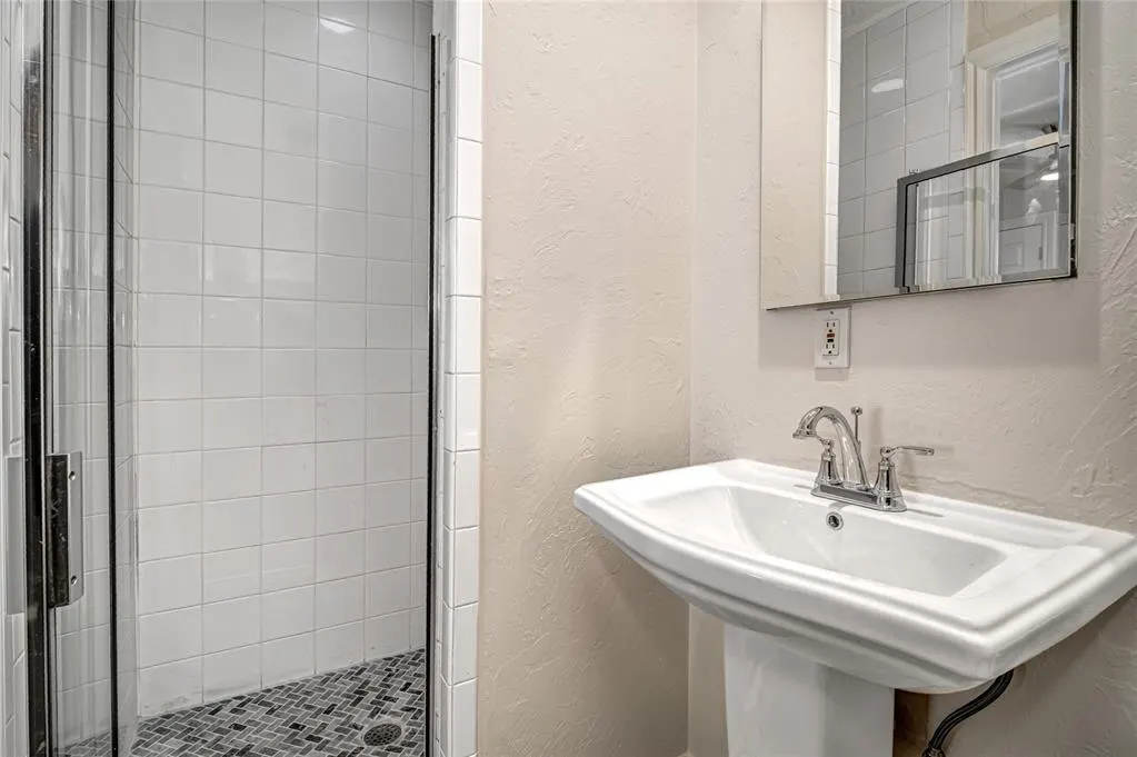 Photo 19 — 10504 Whitehaven Road, Oklahoma City, OK 73120