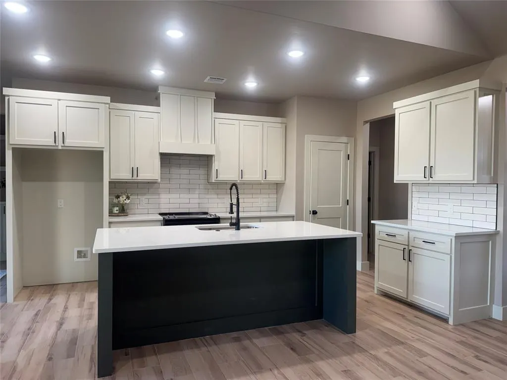 Photo 11 — 2443 Wolf Creek Bend, Blanchard, OK 73010