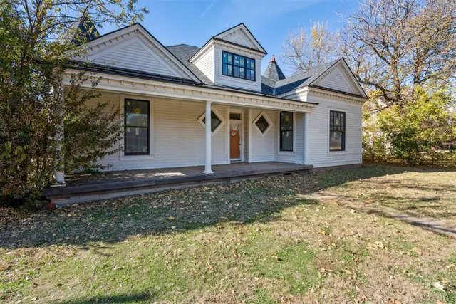 Photo 4 — 616 N Peters Avenue, Norman, OK 73069