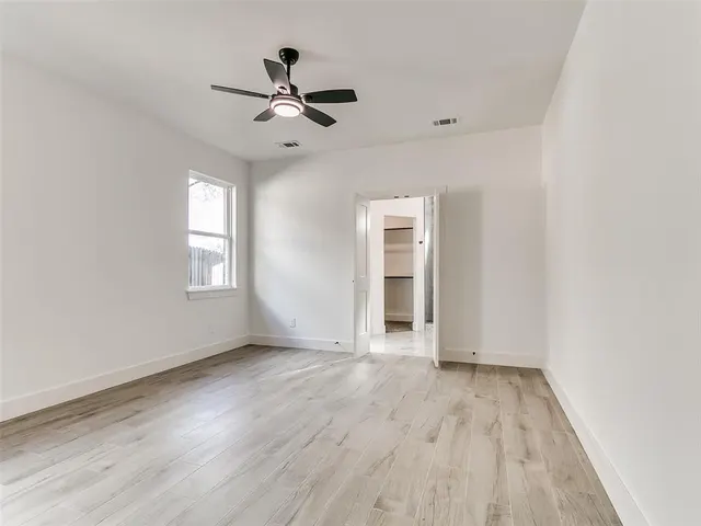 Photo 8 — 2124 NE 14th Street, Oklahoma City, OK 73117