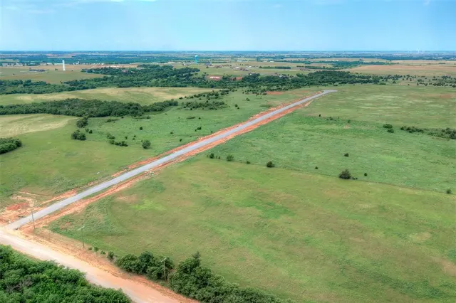 Photo 5 — 4901 NW Bella Circle, Piedmont, OK 73078