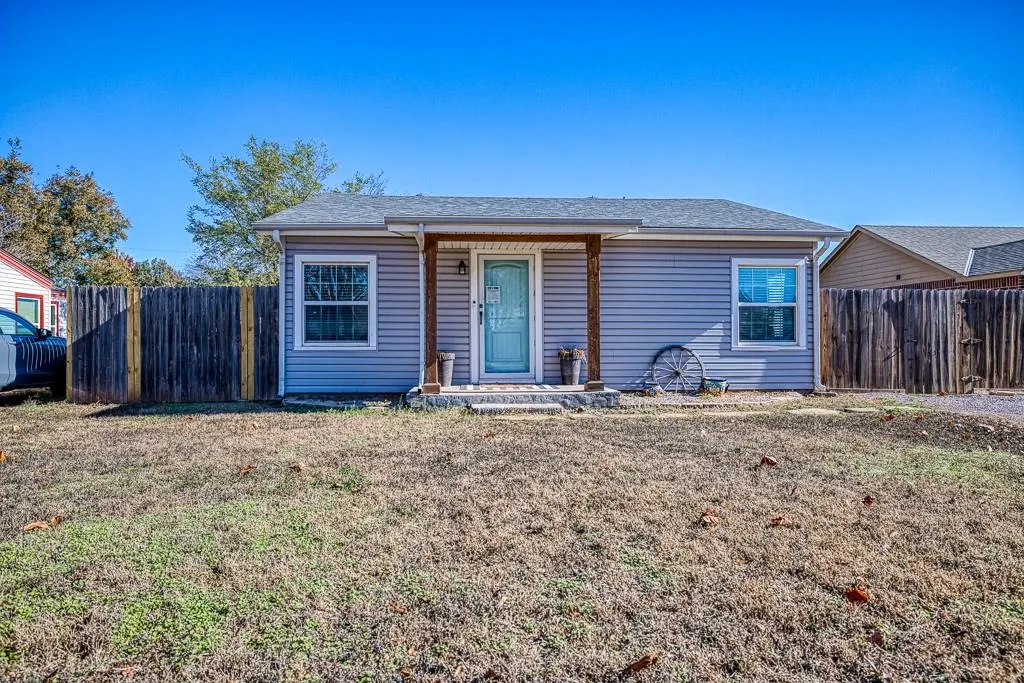 Front exterior — 1013 S 10th Street, Kingfisher, OK 73750