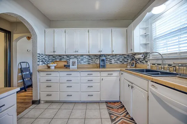 Photo 7 — 1013 S 10th Street, Kingfisher, OK 73750