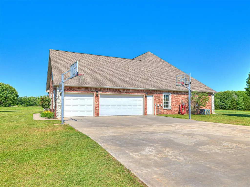 Photo 9 — 349412 E 840 Road, Kendrick, OK 74079