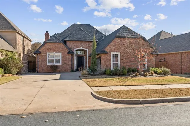 Front exterior — 3109 Trails Court, Norman, OK 73072