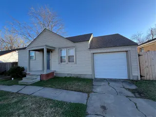Sold home at 2924 NW 29th Street