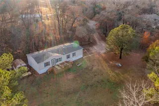 Sold home at 114 Armadillo Drive