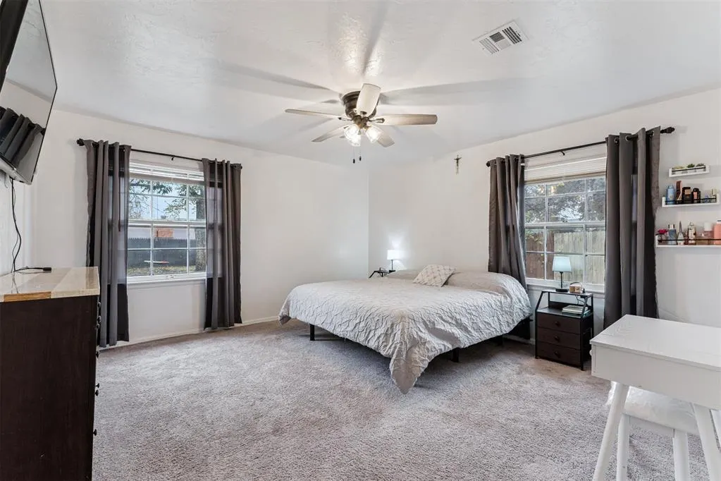 Photo 29 — 409 NE 60th Street, Oklahoma City, OK 73105