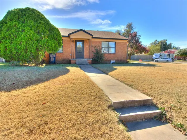 Photo 2 — 3900 Rancho Drive, Oklahoma City, OK 73119