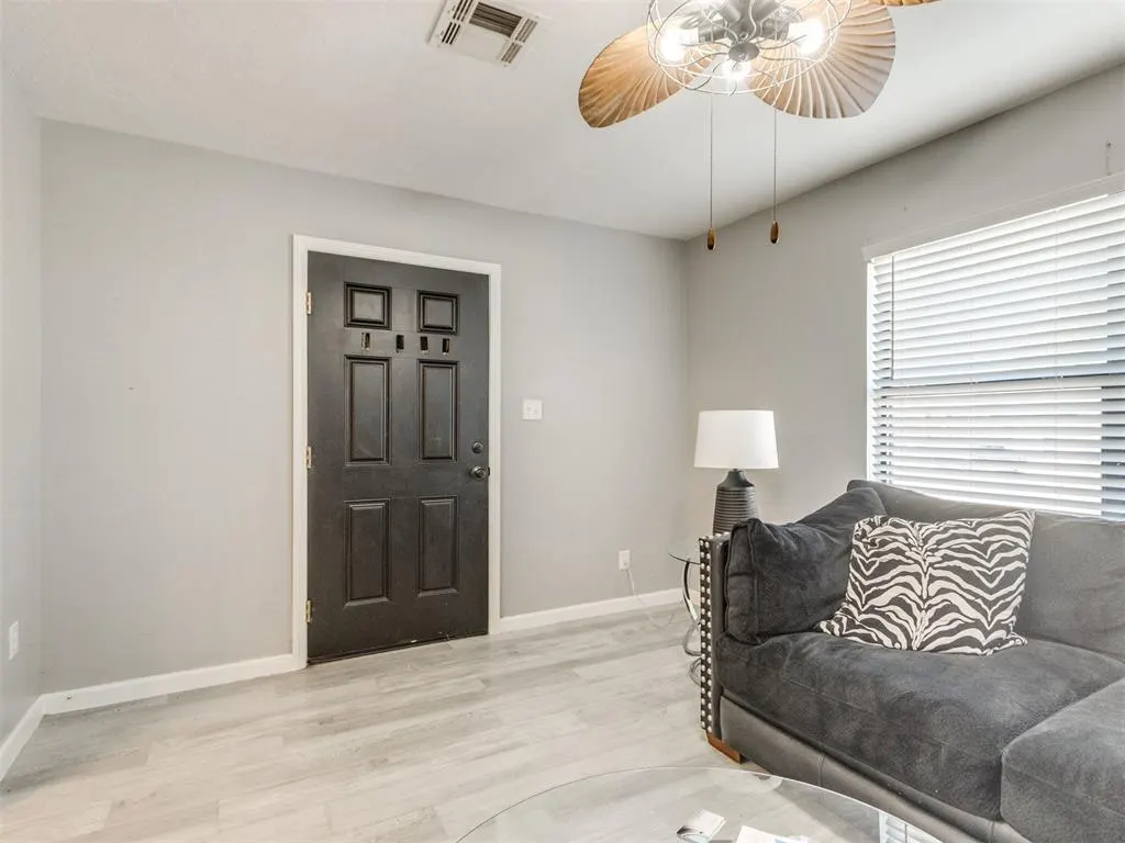 Photo 9 — 3900 Rancho Drive, Oklahoma City, OK 73119