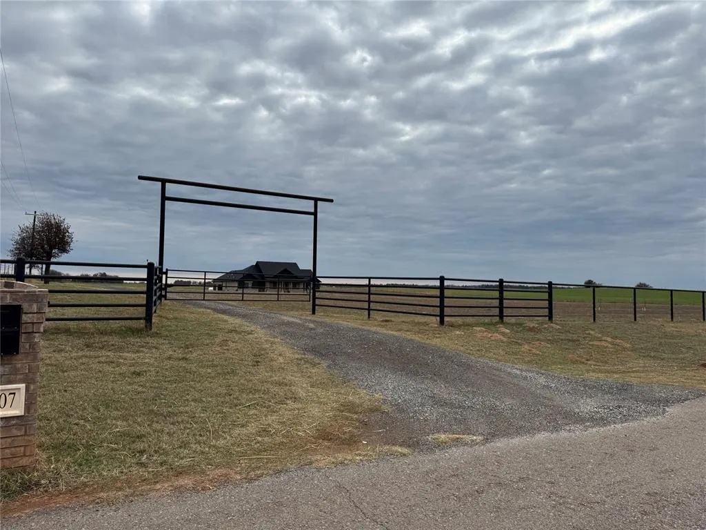 Photo 3 — 15507 N 2980 Road, Crescent, OK 73028