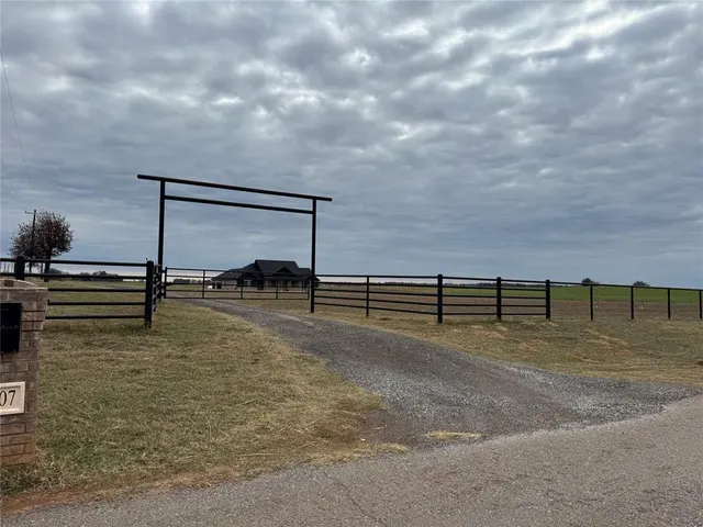 Photo 3 — 15507 N 2980 Road, Crescent, OK 73028