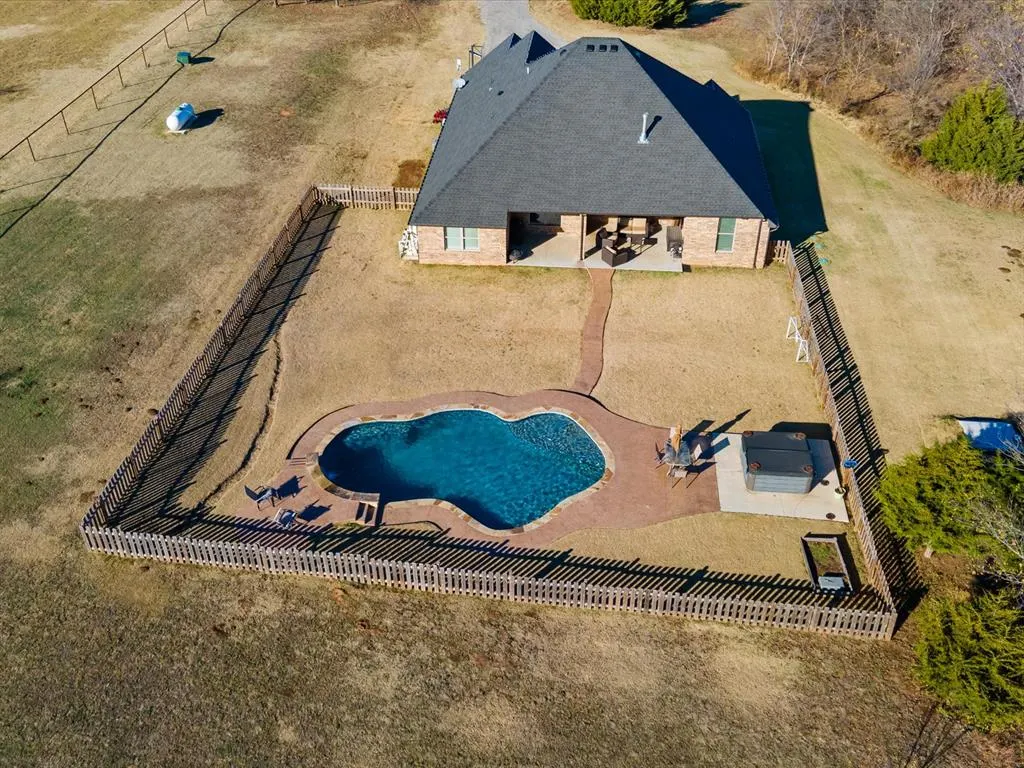 Photo 5 — 5116 Edmond Rd. NW, Piedmont, OK 73078