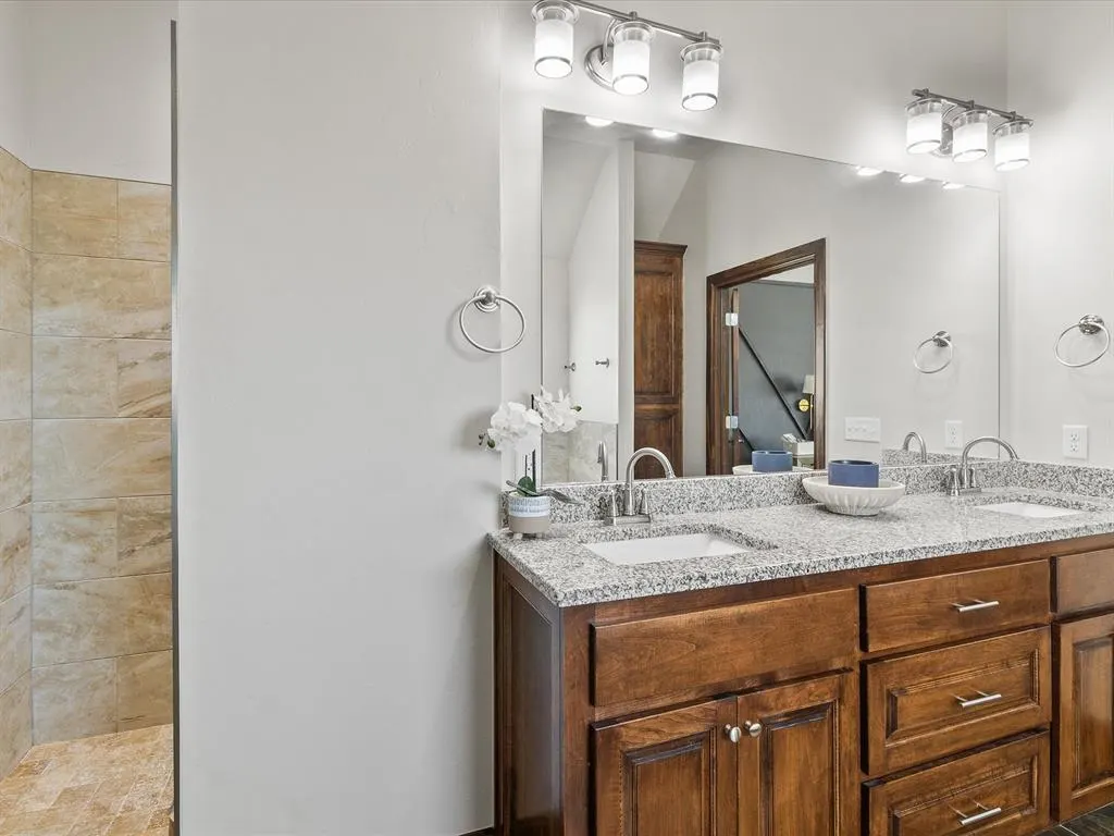 Photo 25 — 5116 Edmond Rd. NW, Piedmont, OK 73078