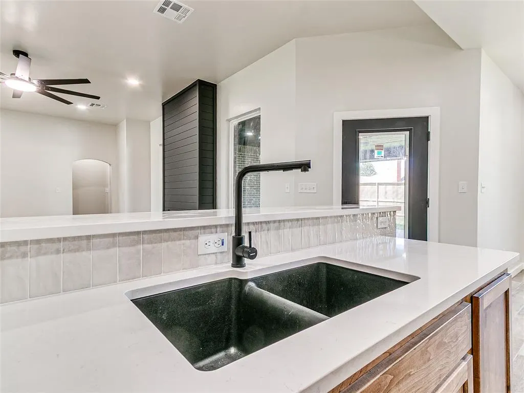 Photo 29 — 3508 Scissortail Lane, Chickasha, OK 73018