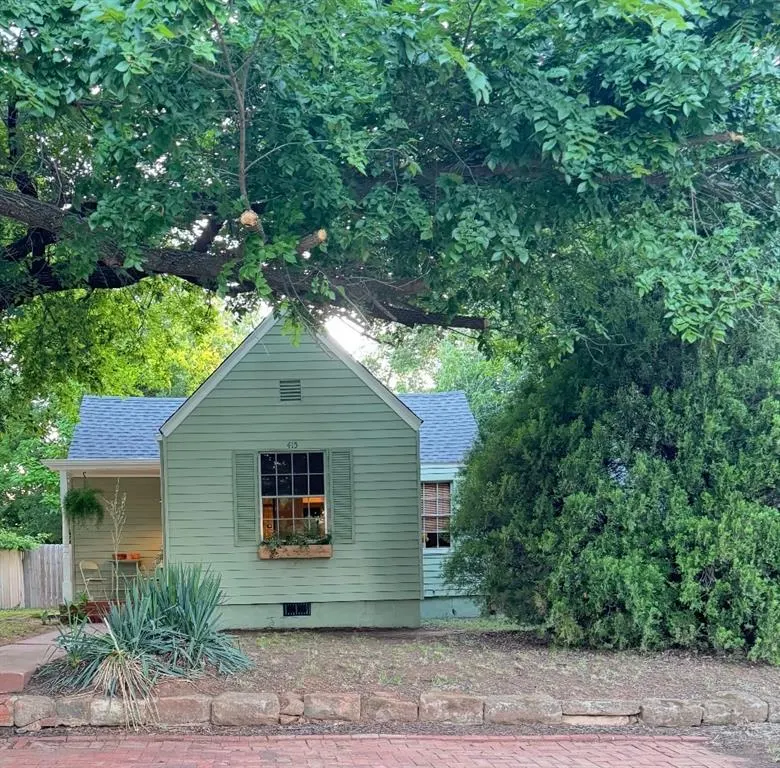 Photo 2 — 415 N Broad Street, Guthrie, OK 73044