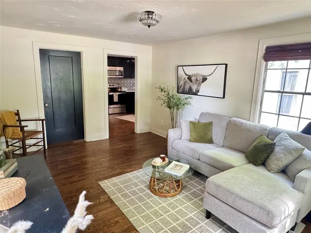Photo 6 — 415 N Broad Street, Guthrie, OK 73044