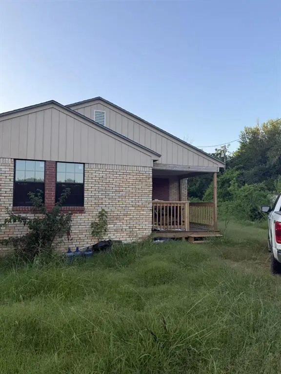Photo 2 — 4517 SE Idell Drive, Moore, OK 73165