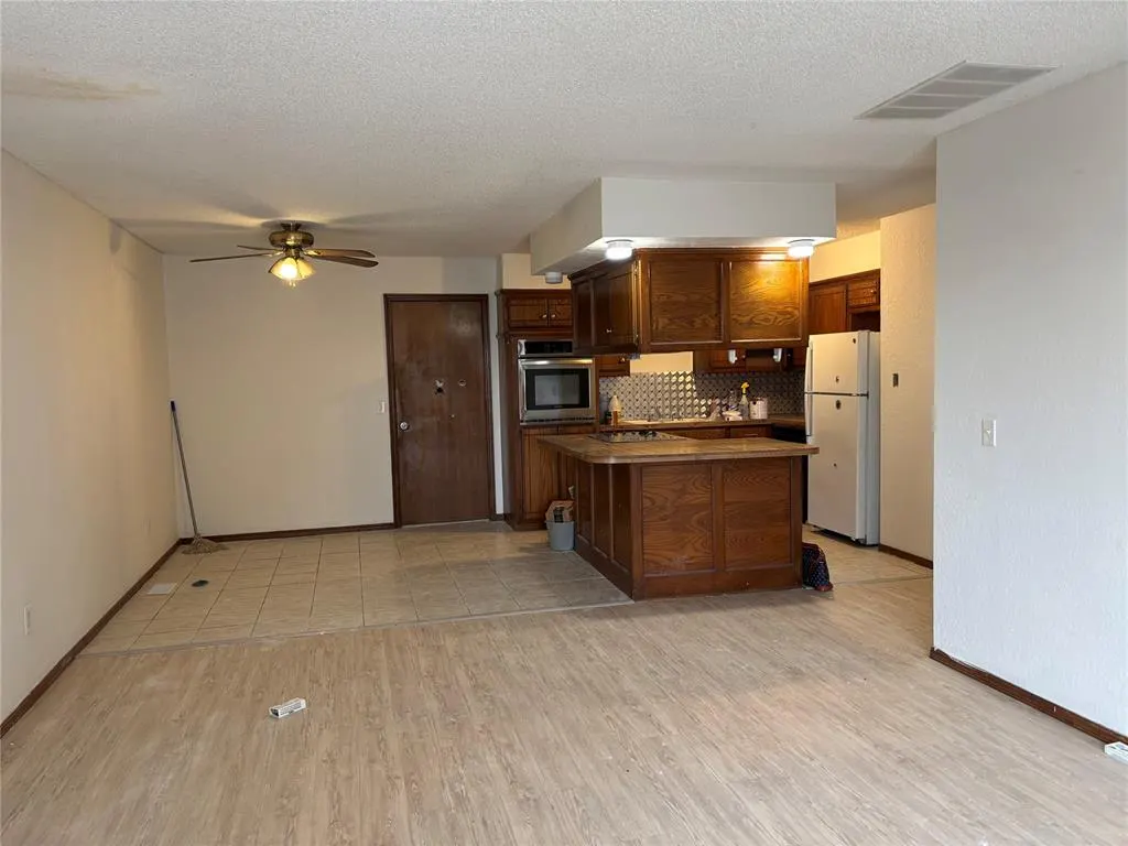 Photo 8 — 3728 Windswest Court, Oklahoma City, OK 73179
